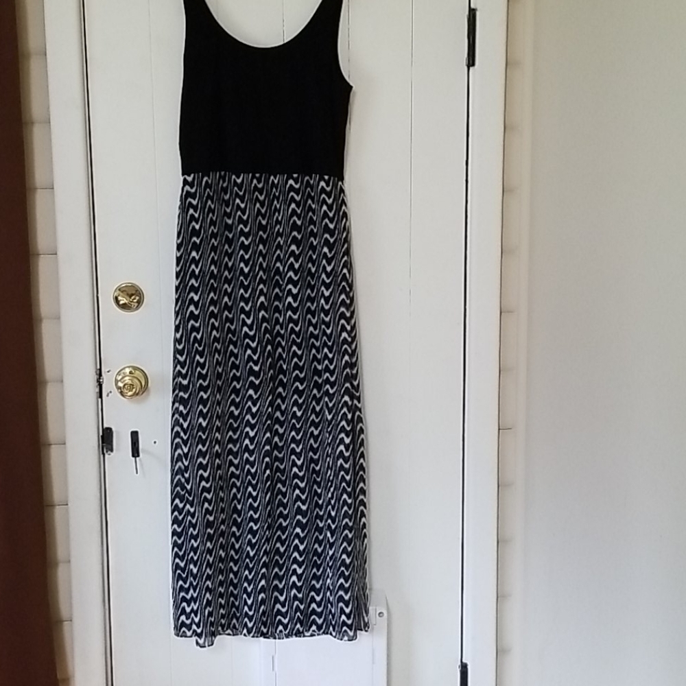 Vince Camuto maxi dress